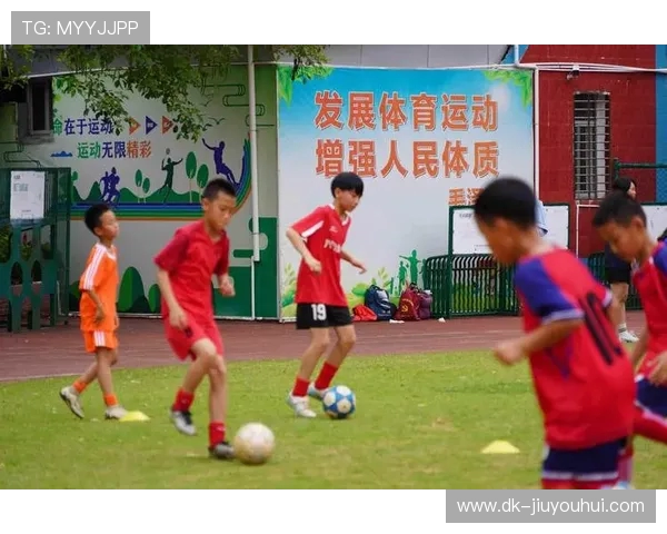 汽车技师学院足球推动校园体育全面融合与人才培养创新路径探索研